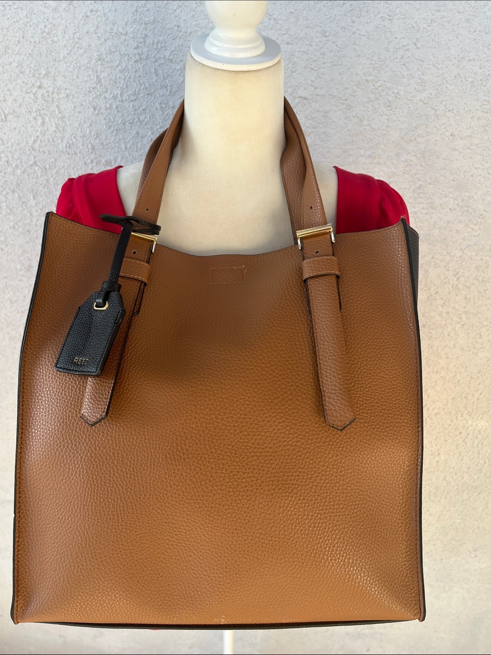 REED Modern American Luxury Large Tote Bag with Removable Pouch NWOT